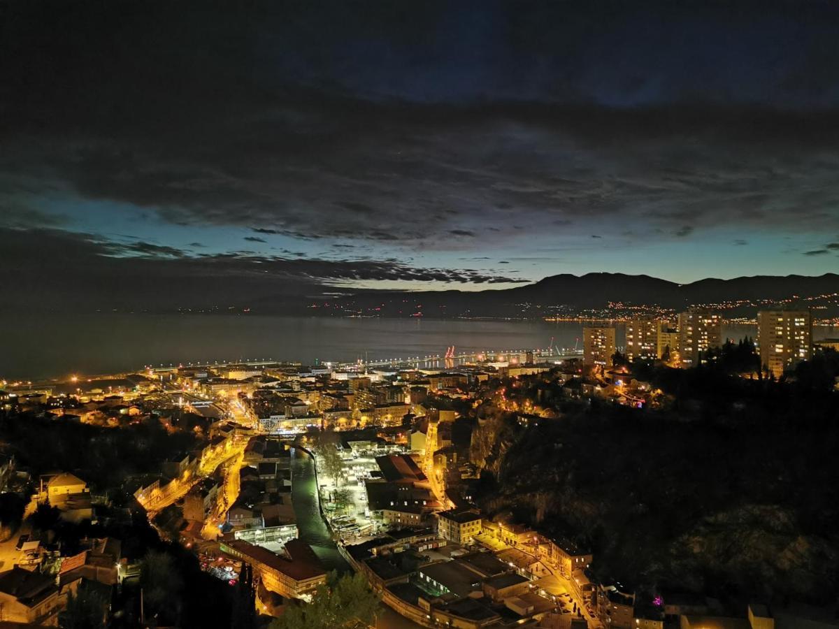 Apartment Belvedere With Seaview Rijeka Exterior foto