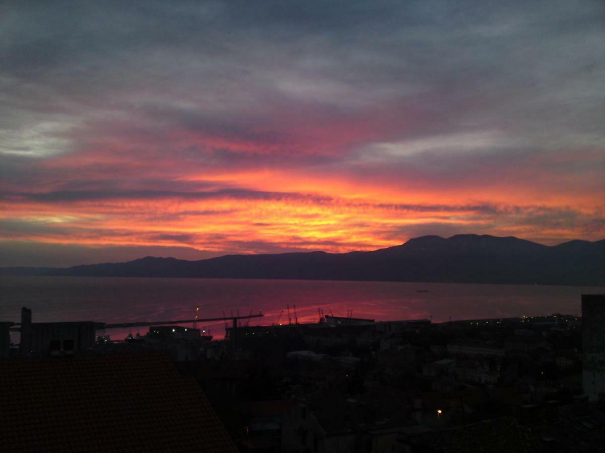 Apartment Belvedere With Seaview Rijeka Exterior foto